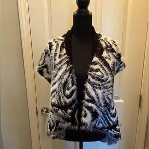 NWT Gorgeous Sioni Blk & White Wrap-Lg/XL